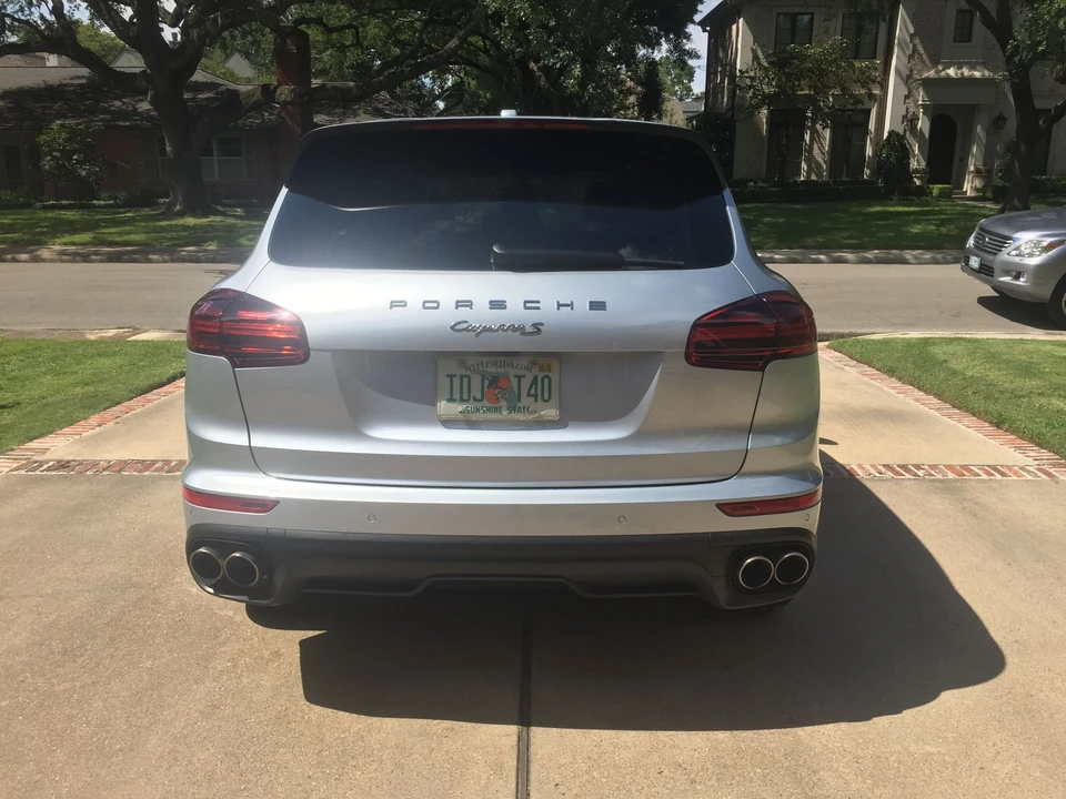 2015 Porsche 958 Cayenne S - Image 4 of 9