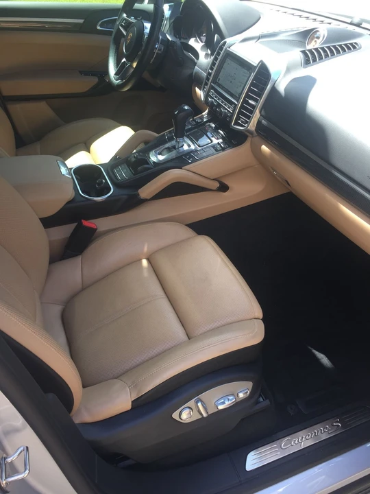 2015 Porsche 958 Cayenne S - Image 6 of 9