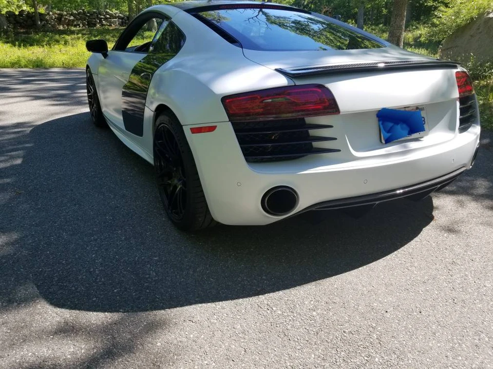 2015 Audi 42 R8 - Image 4 of 4