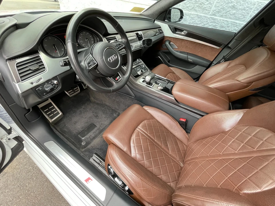 2016 Audi D4 S8 - Image 5 of 8