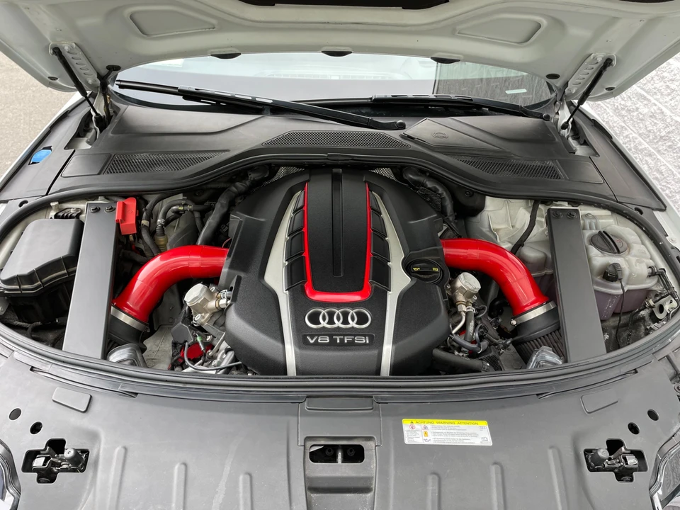 2016 Audi D4 S8 - Image 8 of 8