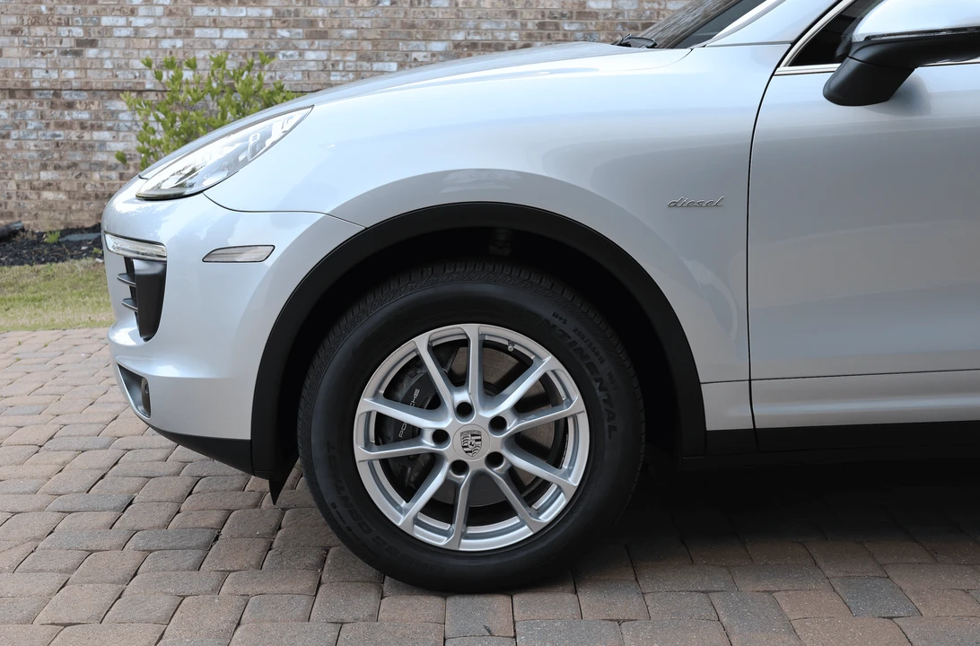 2016 Porsche 958 Cayenne Diesel - Image 10 of 22