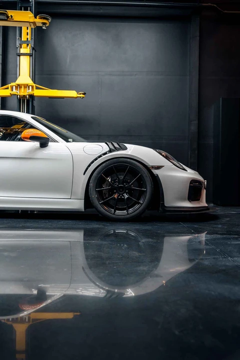 2016 Porsche 981 Cayman - Image 4 of 16