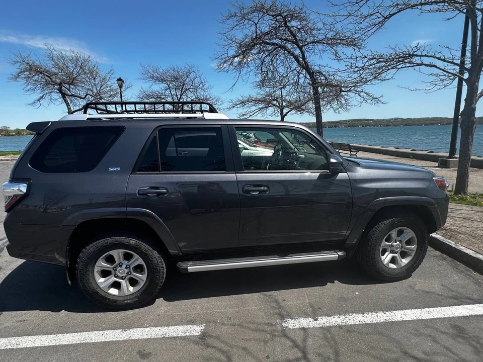 2016 Toyota 4Runner 5th Gen - Image 5 of 11
