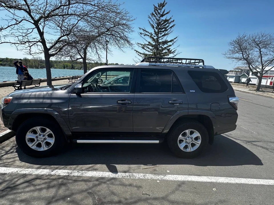 2016 Toyota 4Runner 5th Gen - Image 8 of 11