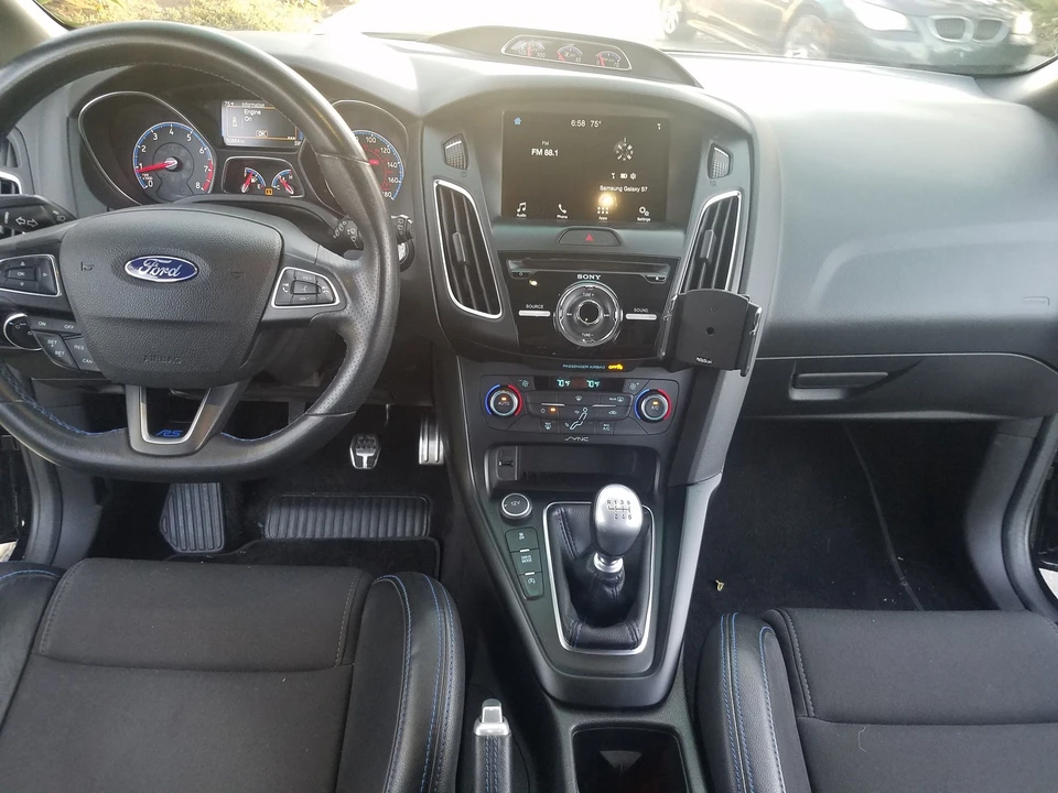 2017 Ford Focus RS 3rd Gen - Image 17 of 18