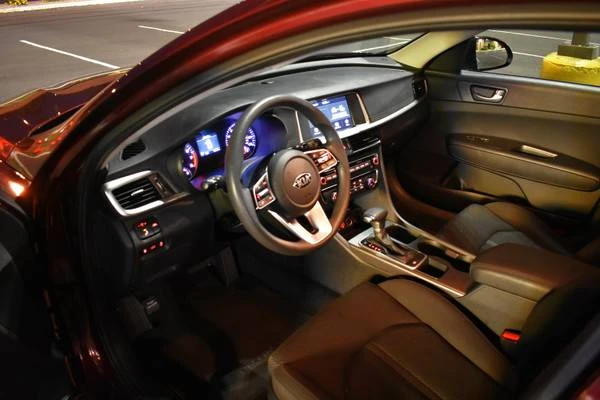 2019 Kia Optima/K5 - Image 6 of 9