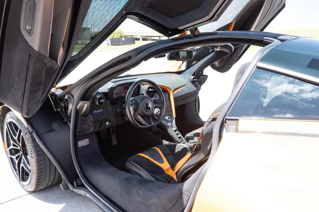 2019 McLaren 720S - Image 8 of 30