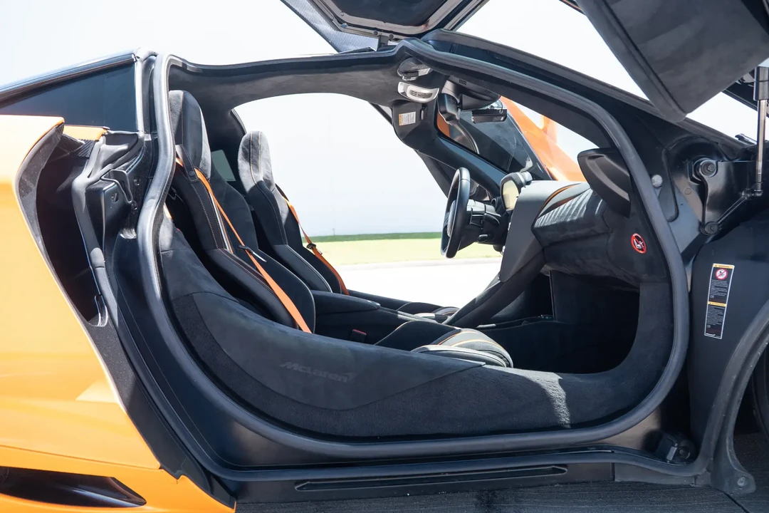 2019 McLaren 720S - Image 3 of 30