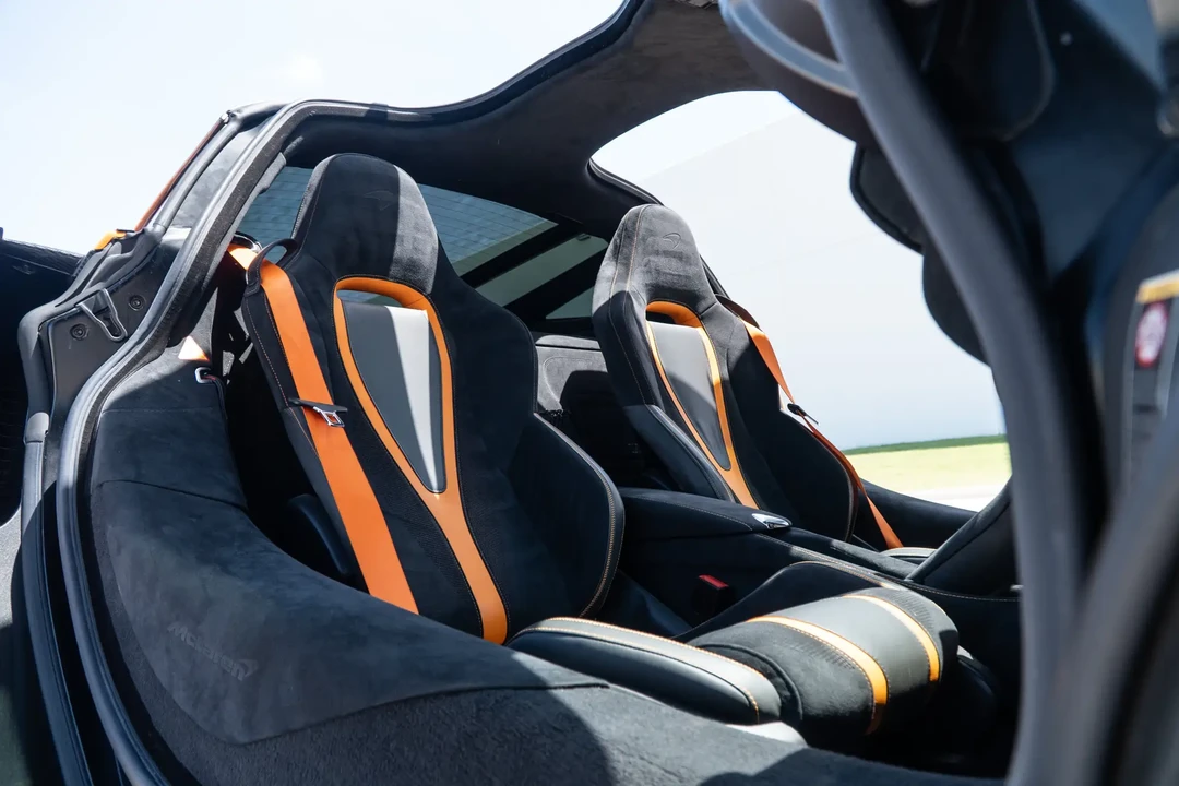 2019 McLaren 720S - Image 16 of 30