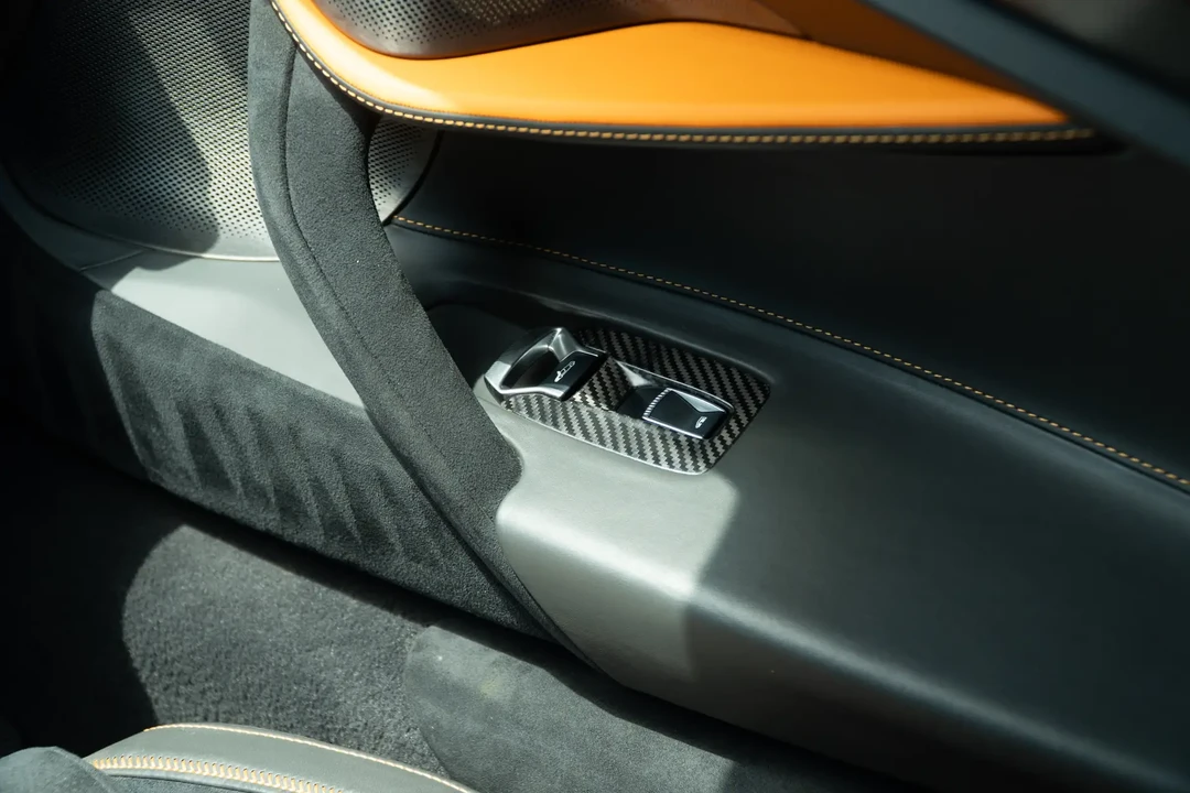 2019 McLaren 720S - Image 26 of 30