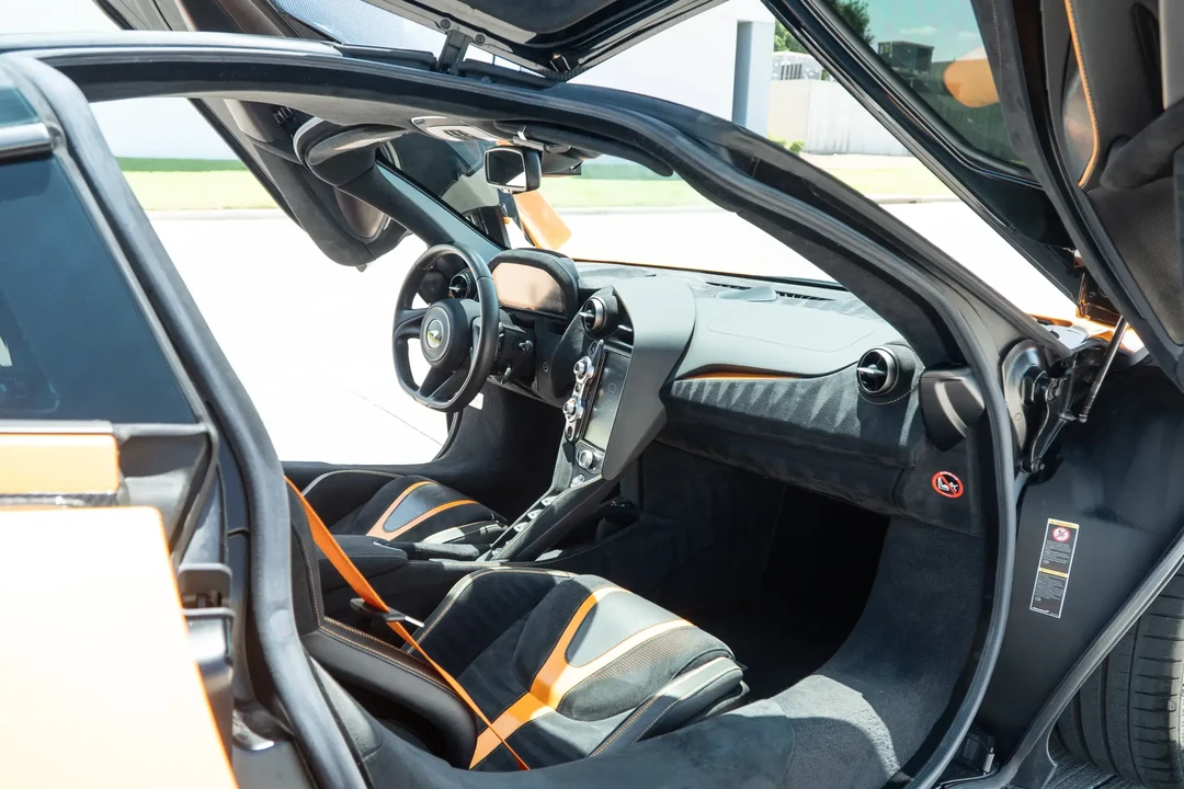 2019 McLaren 720S - Image 20 of 30