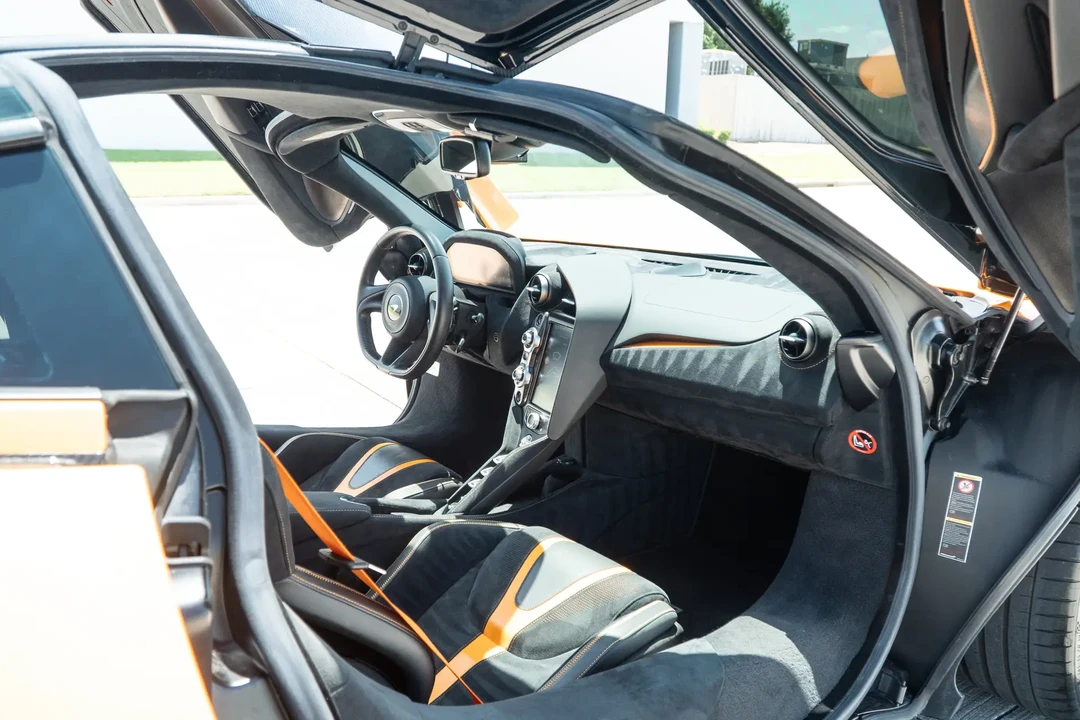 2019 McLaren 720S - Image 19 of 30