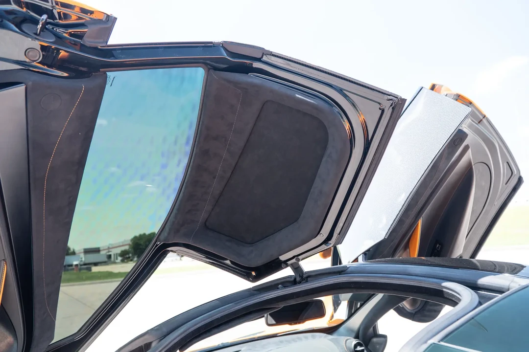 2019 McLaren 720S - Image 9 of 30