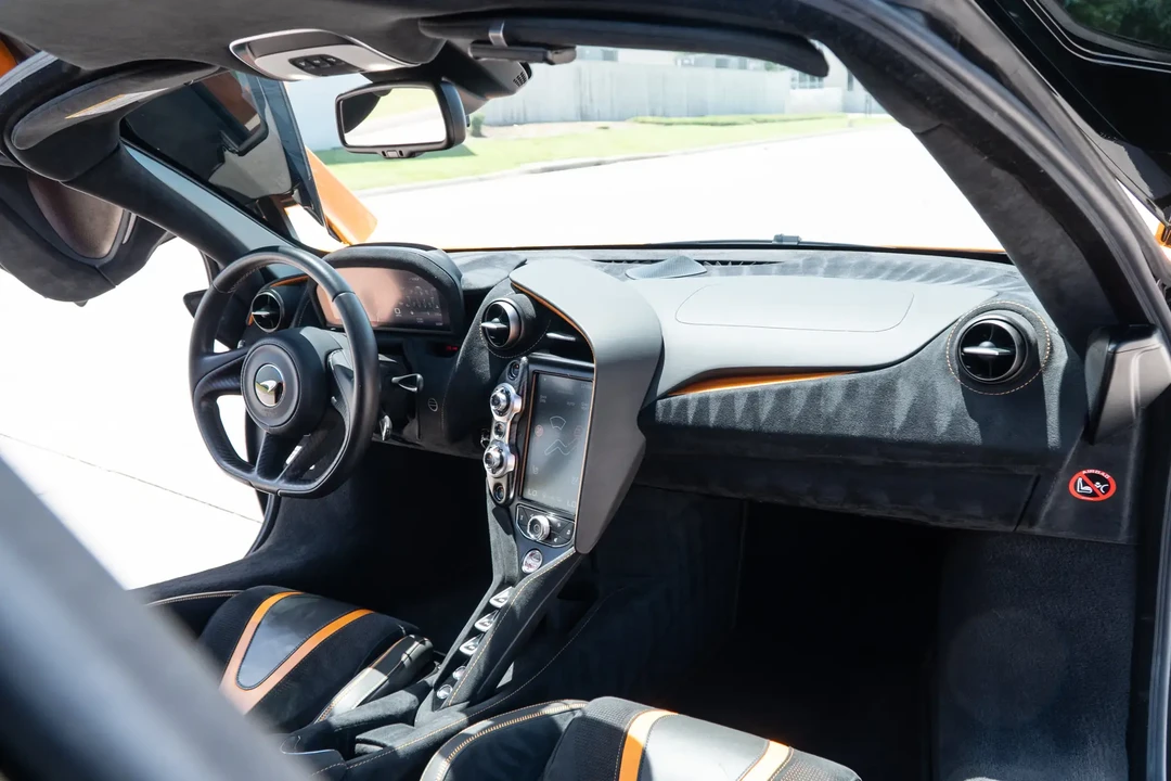 2019 McLaren 720S - Image 18 of 30