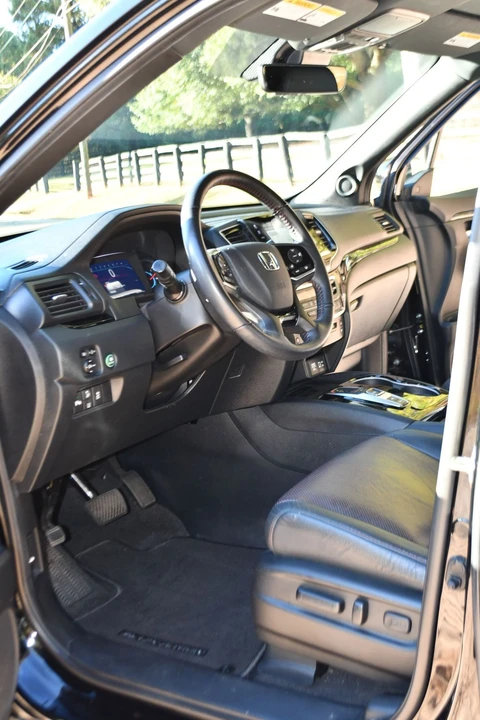 2020 Honda Pilot 3rd Gen - Image 7 of 12