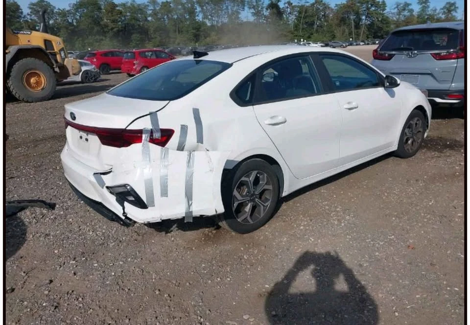2020 Kia Forte - Image 4 of 8