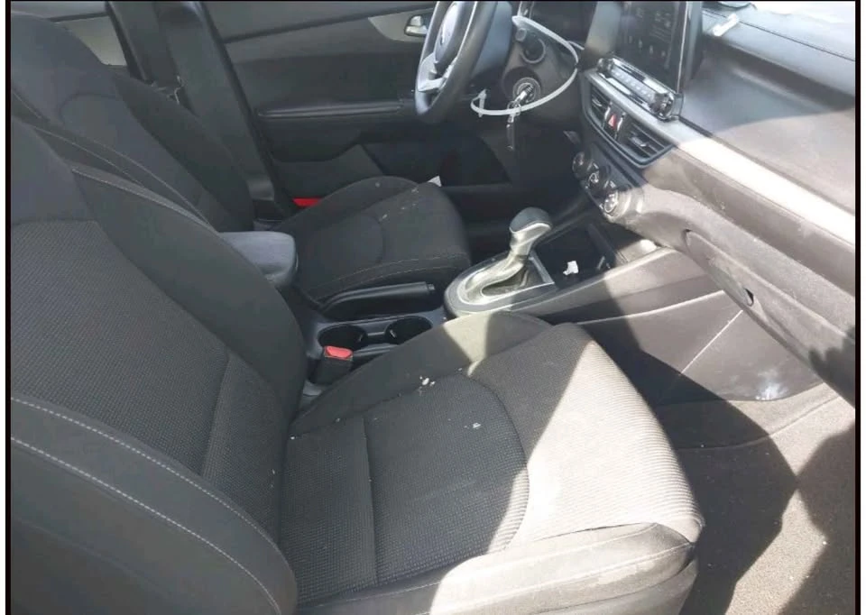 2020 Kia Forte - Image 5 of 8