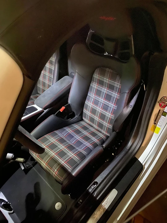 2020 Porsche 718 Boxster Spyder - Image 4 of 6