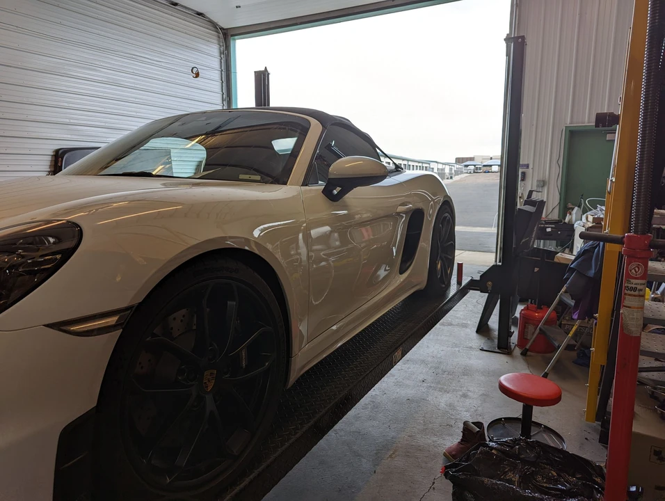 2021 Porsche 718 Boxster Spyder - Image 5 of 17
