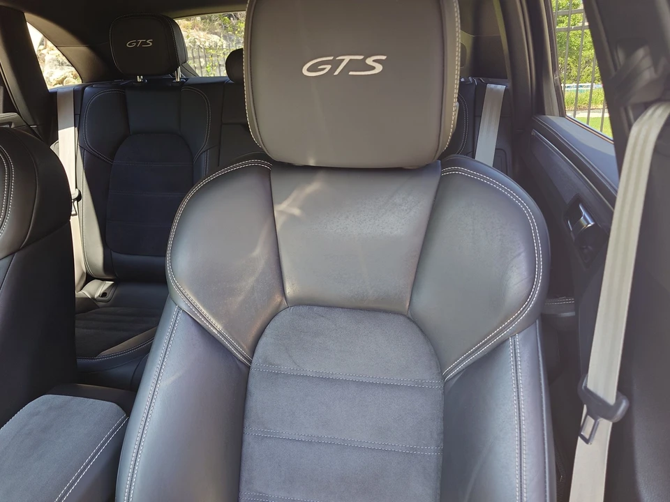 2021 Porsche Macan GTS - Image 17 of 26