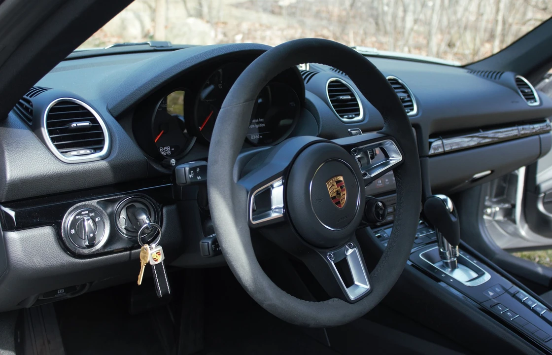 2022 Porsche 718 Cayman T - Image 10 of 22