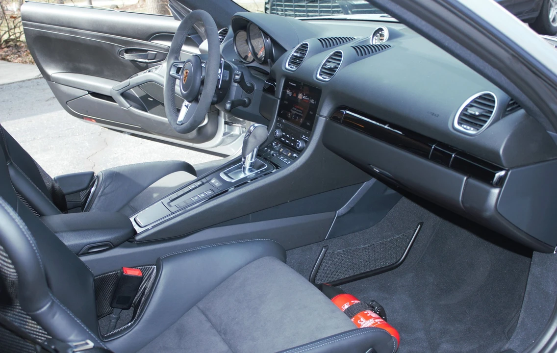 2022 Porsche 718 Cayman T - Image 11 of 22