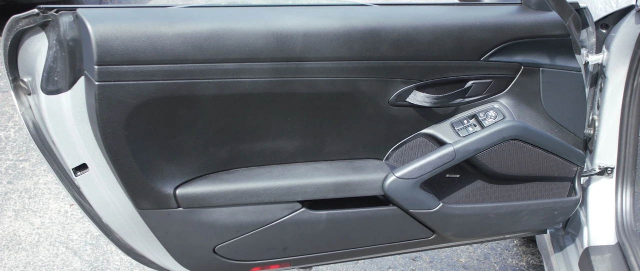 2022 Porsche 718 Cayman T - Image 15 of 22