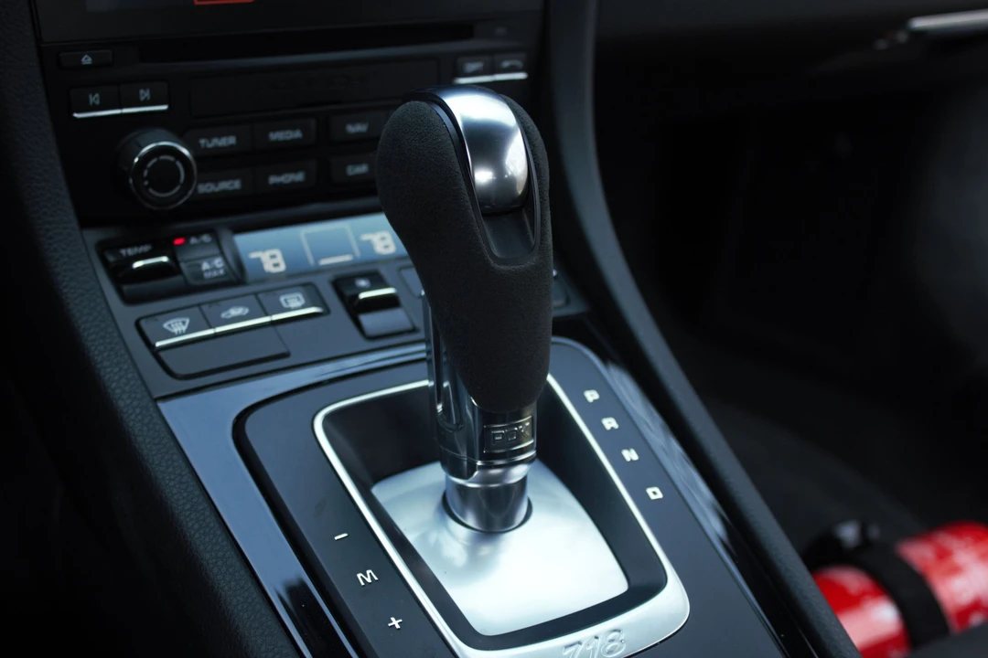 2022 Porsche 718 Cayman T - Image 18 of 22