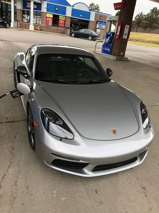 2022 Porsche 718 Cayman T - Image 8 of 22