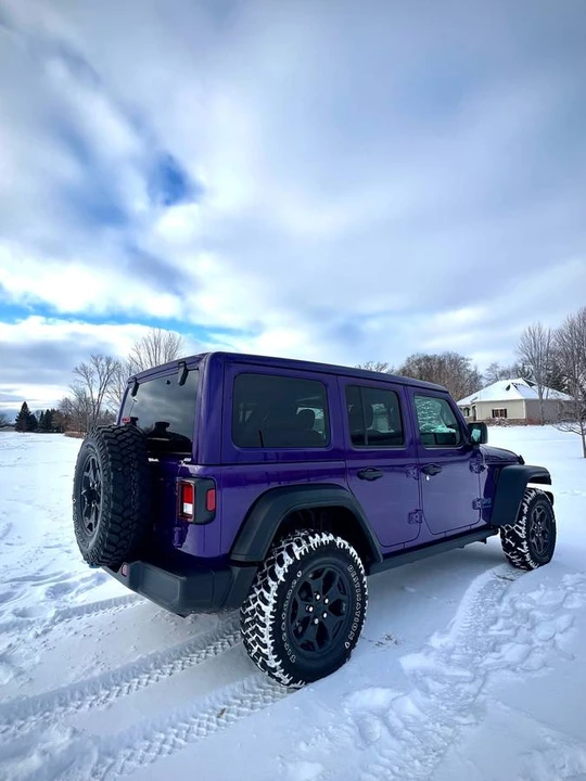 2023 Jeep JL Wrangler - Image 2 of 10