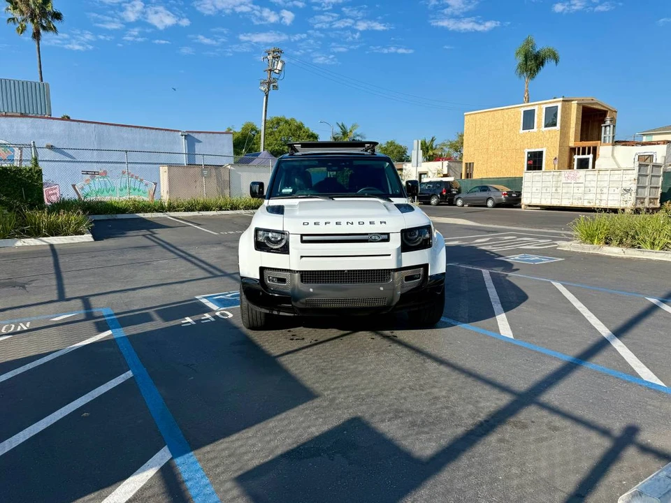2023 Land Rover Defender L663 - Image 3 of 16