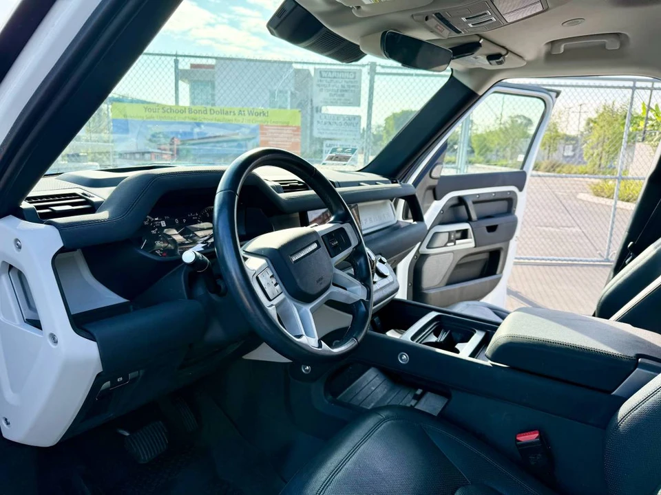2023 Land Rover Defender L663 - Image 10 of 16