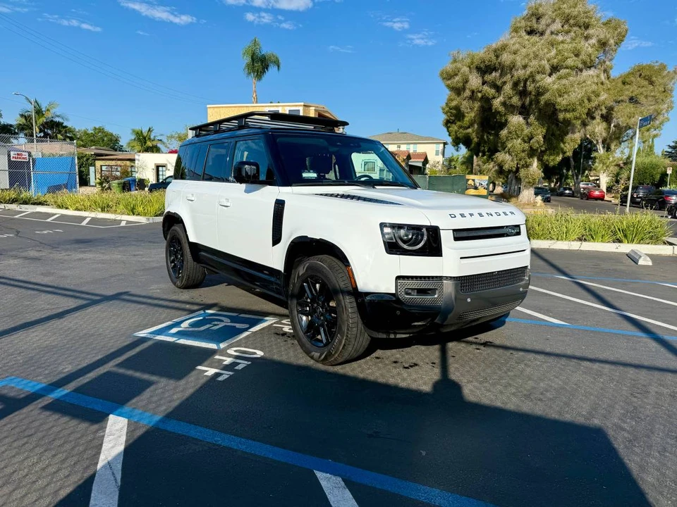 2023 Land Rover Defender L663 - Image 2 of 16