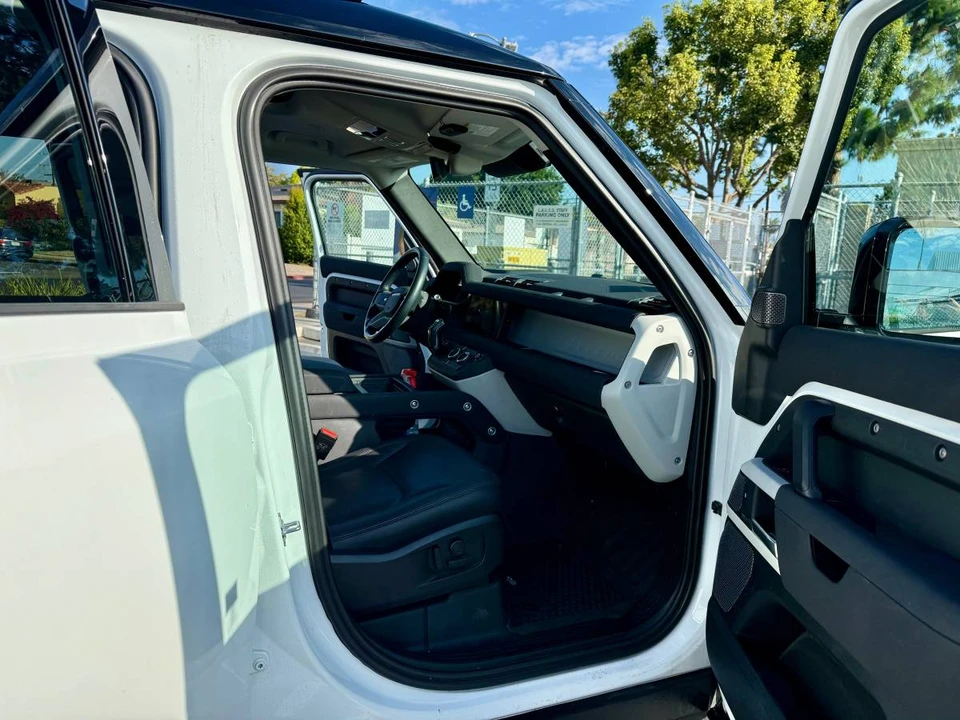 2023 Land Rover Defender L663 - Image 12 of 16