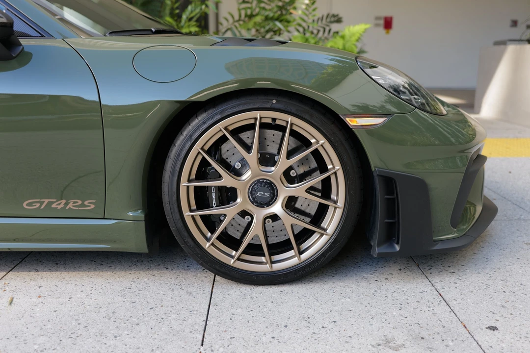 2023 Porsche 718 Cayman GT4 RS - Image 14 of 20