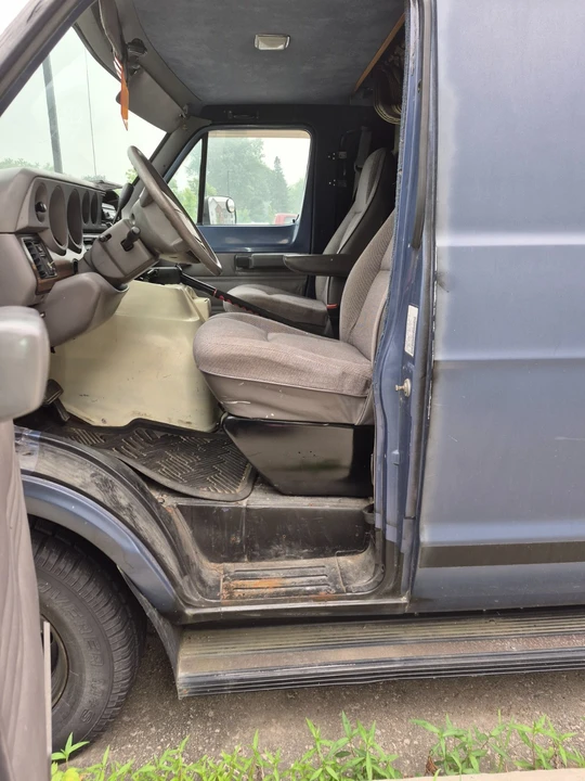 1997 Dodge Ram Van - Image 6 of 24
