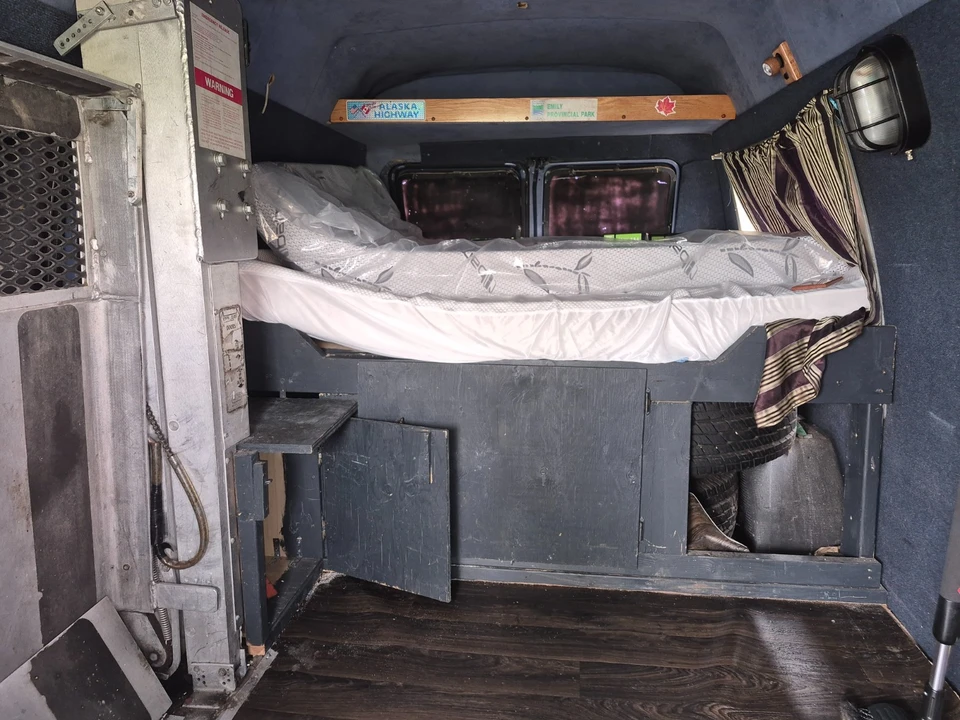 1997 Dodge Ram Van - Image 5 of 24