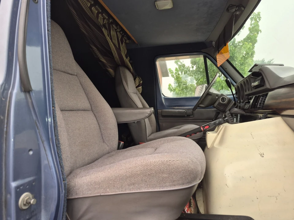 1997 Dodge Ram Van - Image 24 of 24