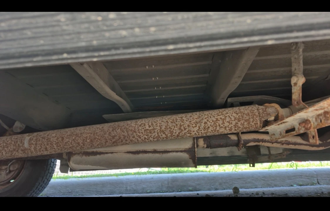1997 Dodge Ram Van - Image 2 of 24