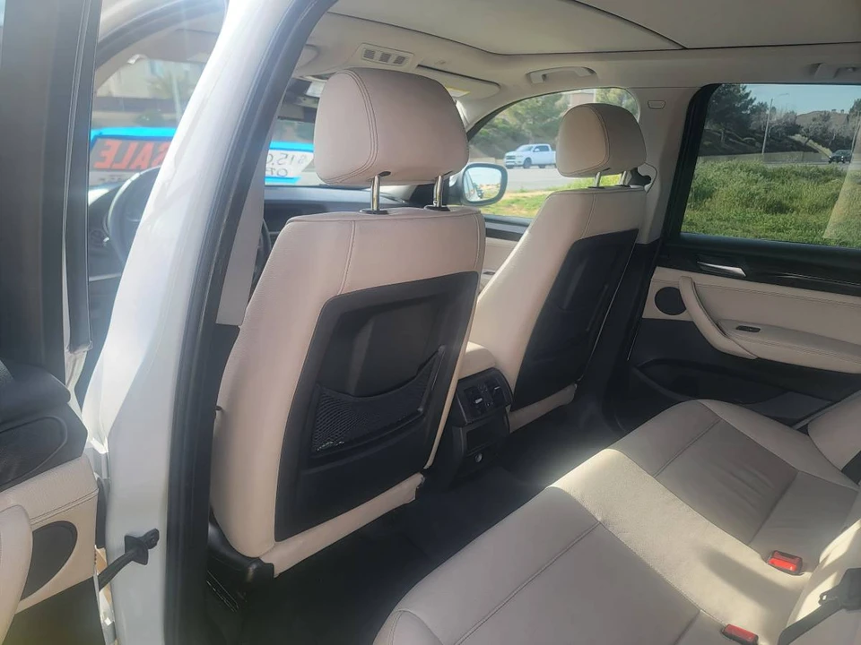 2011 BMW X3 - Image 5 of 6