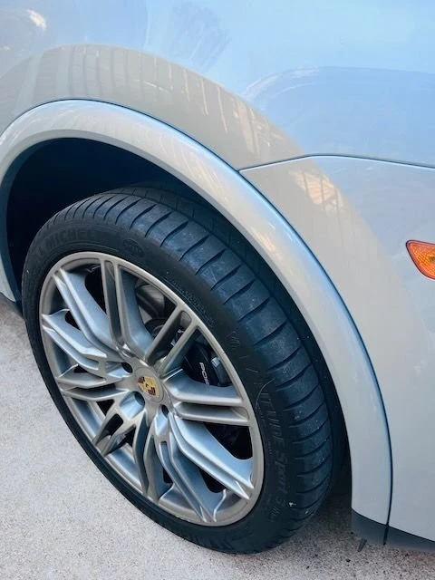 2018 Porsche 958 Cayenne - Image 8 of 23