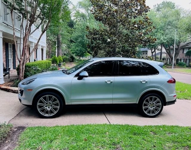 2018 Porsche 958 Cayenne - Image 11 of 23
