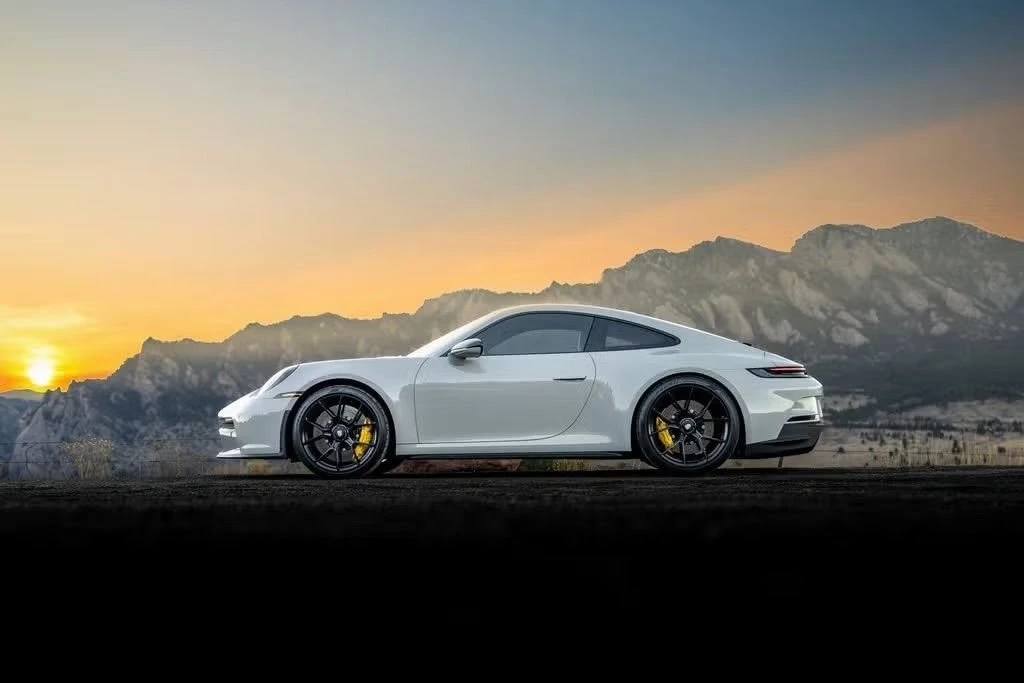 2023 Porsche 992 GT3 Touring - Image 2 of 5
