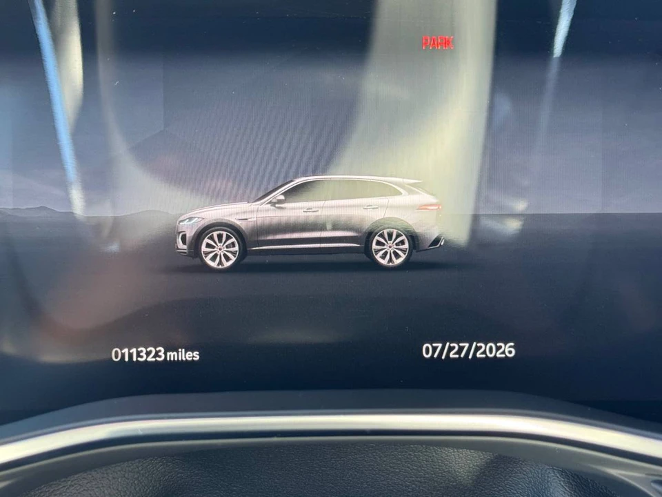 2024 Jaguar F-Pace - Image 9 of 15