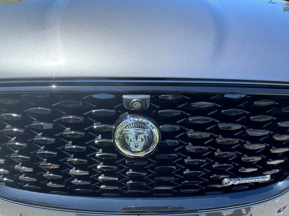 2024 Jaguar F-Pace - Image 3 of 15