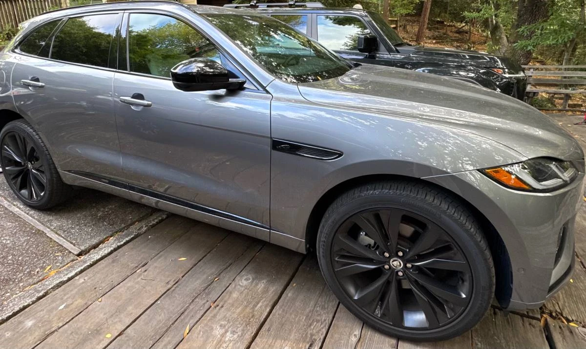 2024 Jaguar F-Pace - Image 4 of 15