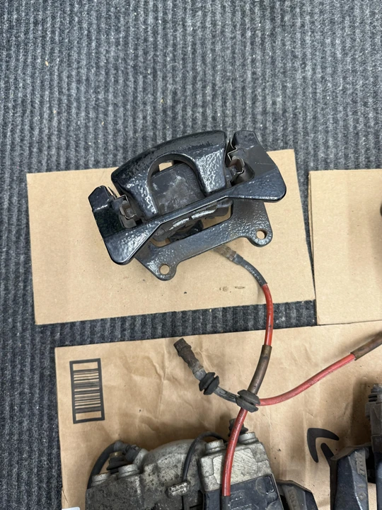 2014 Parts & Memorabilia Mechanical Components - Image 4 of 8