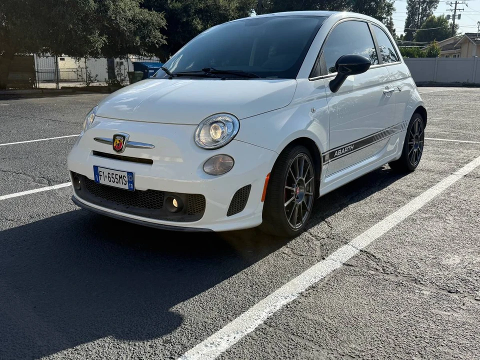 2013 Fiat Abarth 500 - Image 2 of 11