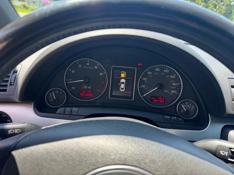 2005 Audi B6 S4 - Image 11 of 22
